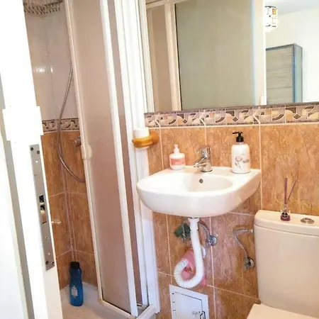 Estudio En La Muralla Roja * 칼페