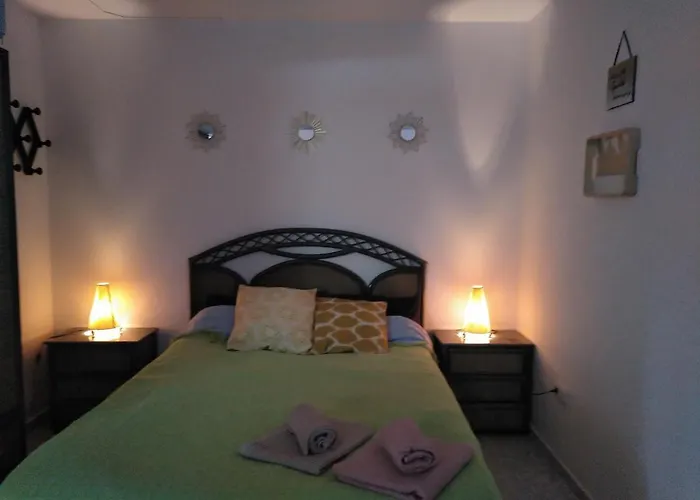 Estudio En La Muralla Roja